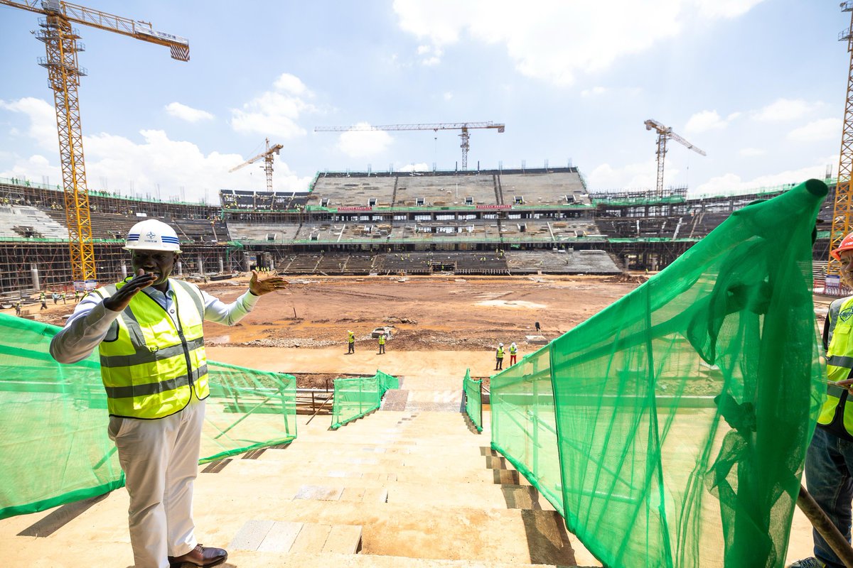 OleItumbi's tweet photo. KAZI BILA BREAK ( KBB)

MID-TERM REVIEW - THE PLAN - TALANTA STADIUM INSPECTION

President @WilliamsRuto inspects the construction of Talanta Stadium.

The last time Kenya built a large and modern stadium was in 1987.

Talanta Stadium is on course for completion.

While at it, thousands of jobs have been created.