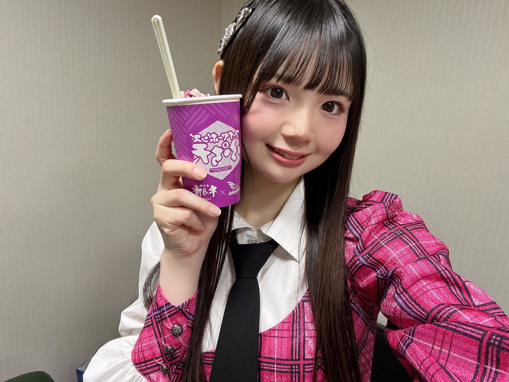 AKB48 大賀彩姫Officialshopスクラッチタペストリーとフォトカード AKB48 officialスクラッチ 大賀彩姫 - メルカリ