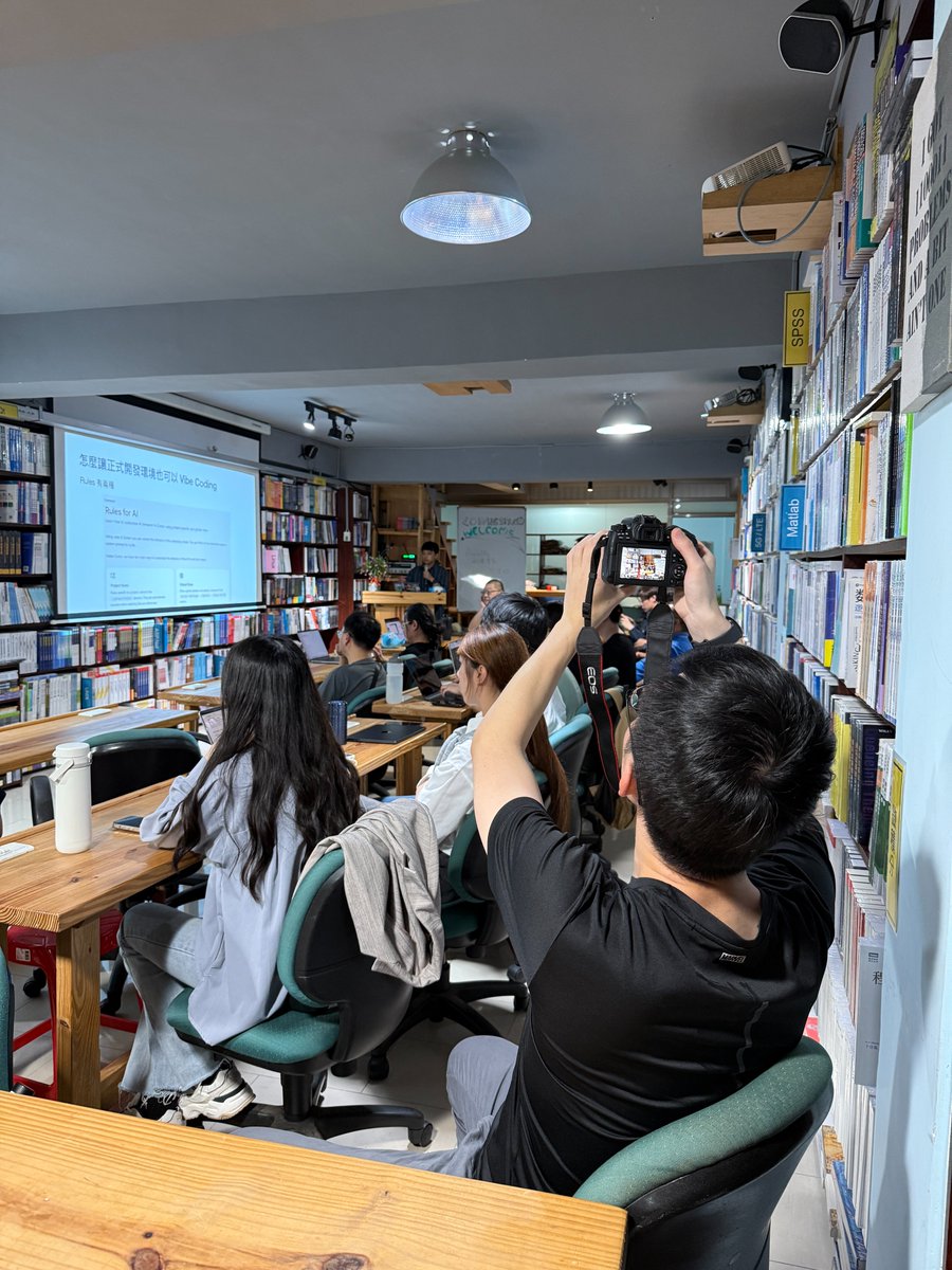 yiichenhi's tweet image. @FlutterTaipei Meetup #22 on 27 March 2025

1. James - Building an E-commerce Platform with Flutter &amp;amp; Firebase: HELPnBUY
2. Dorara - Collaborating with AI to Code: Vibe Coding
3. Dustin - Let Cursor Build Your UI Components

linktr.ee/flutter.taipei

#flutter