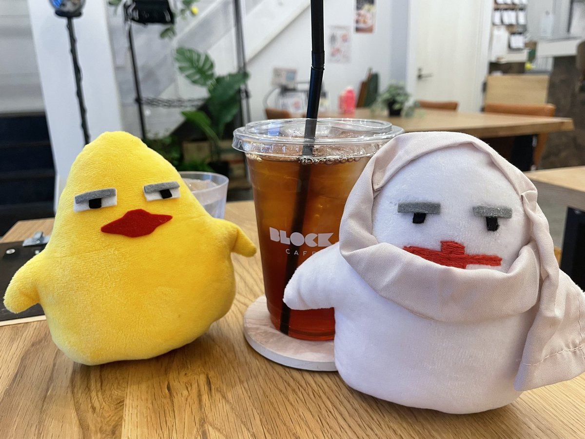 夜も行ってみたいなー。
昼間に20〜30分くらいしか行けないけど、最近の癒し。