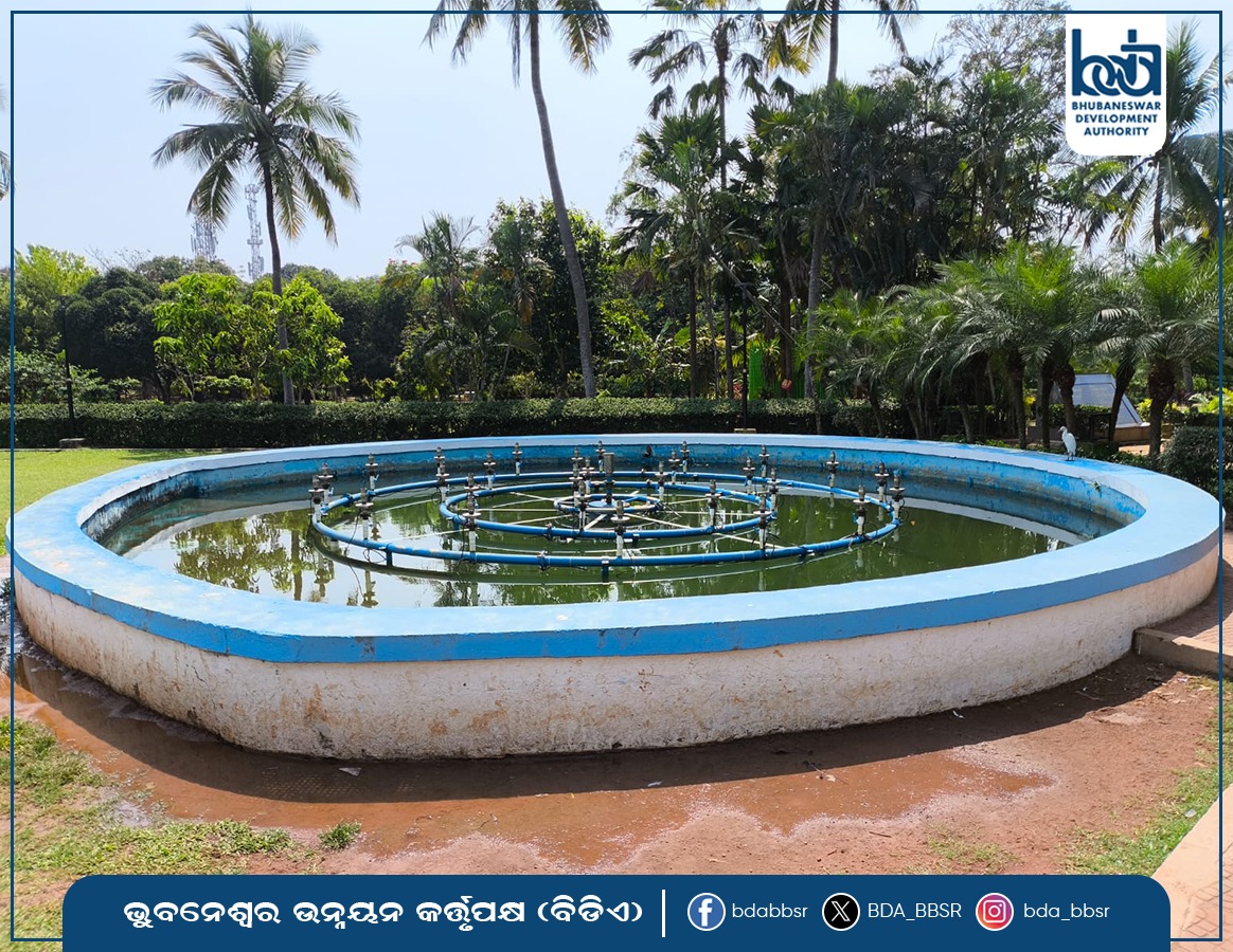 BDA_BBSR's tweet photo. To enhance beauty and elevate visitor experience, BDA Parks feature artistically designed water sprinklers. 💦✨ The rhythmic flow &amp; calming sound of water create a refreshing ambiance for all to enjoy. Visit and experience the serenity!💧🌿
#BDAParks #BDA
#WaterSprinkler #BBSR https://t.co/IpanktkdQg