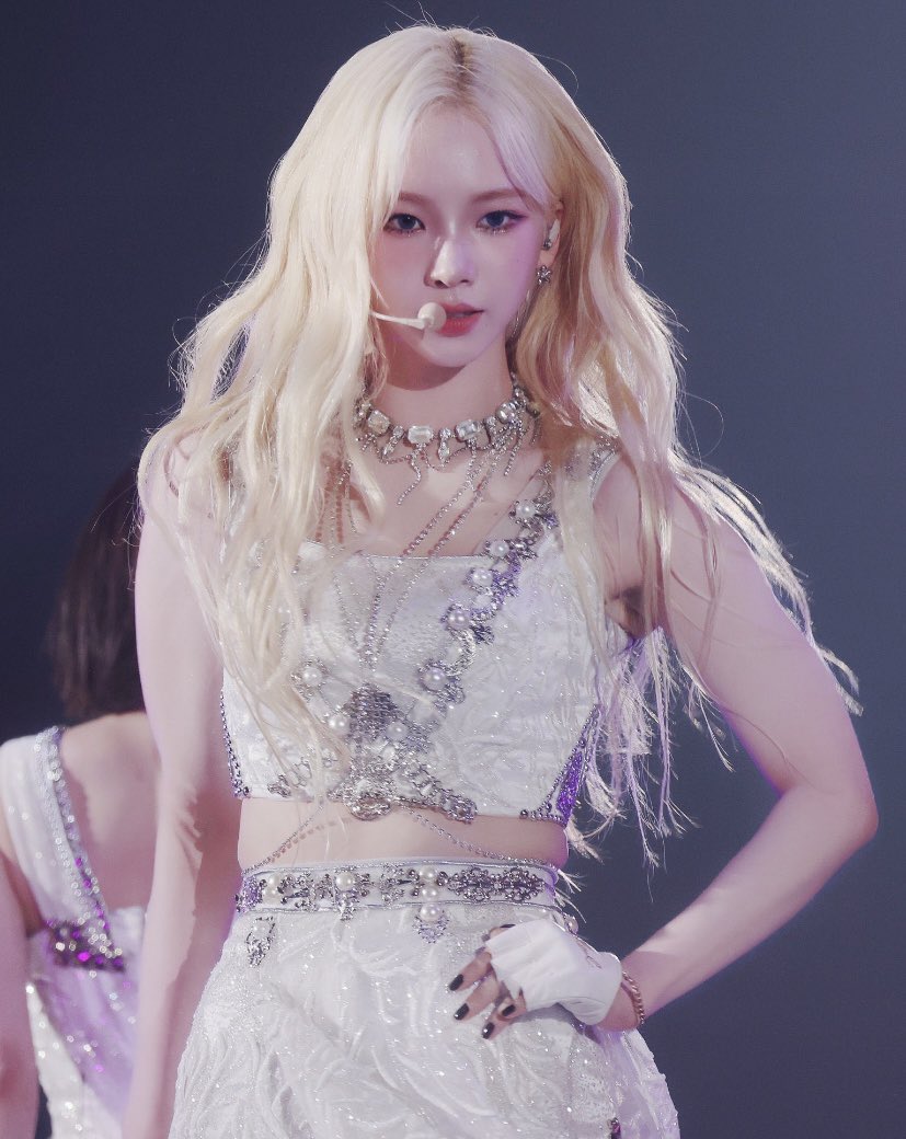 Happy Birthday！！💙💙
#karina #aespa