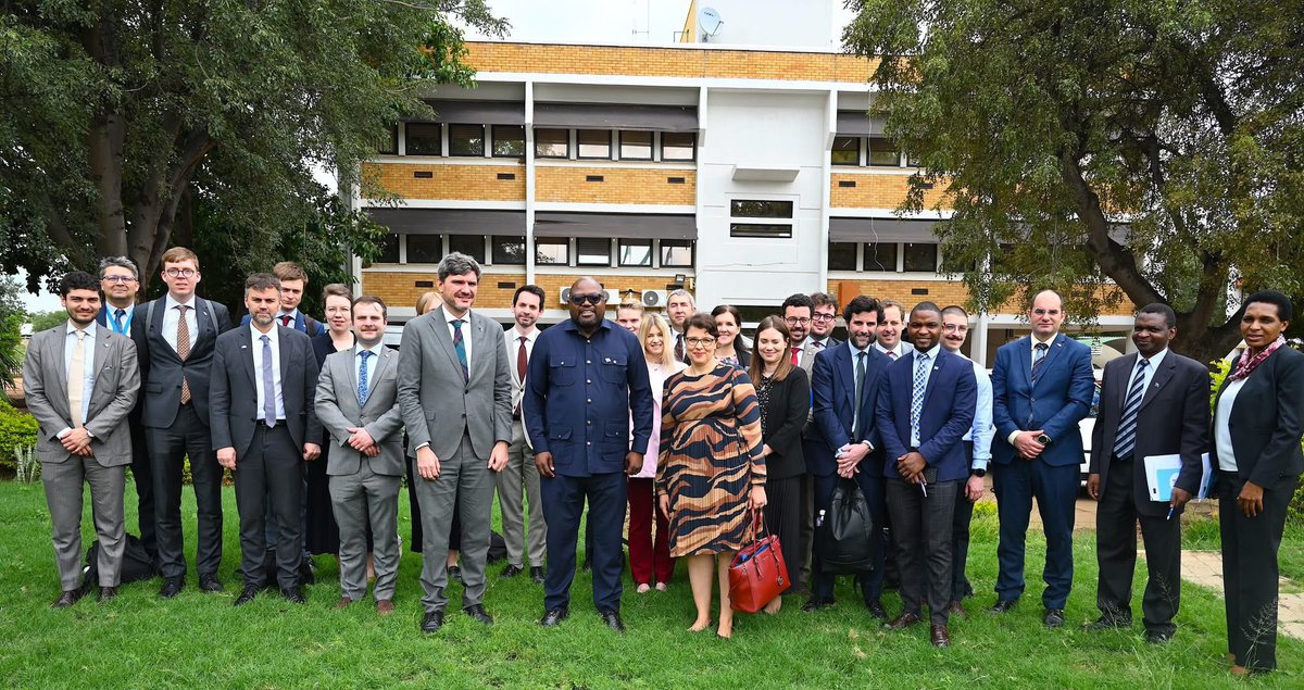 It’s a wrap! Thanking the Africa Working Party (COAFR) delegates for their working visit to Botswana🇧🇼 

Timely opportunity to reconfirm the importance of  Botswana and SADC for the EU as we prepare for the 25th anniversary celebrations of the EU-African Union partnership 🇪🇺💫🌍