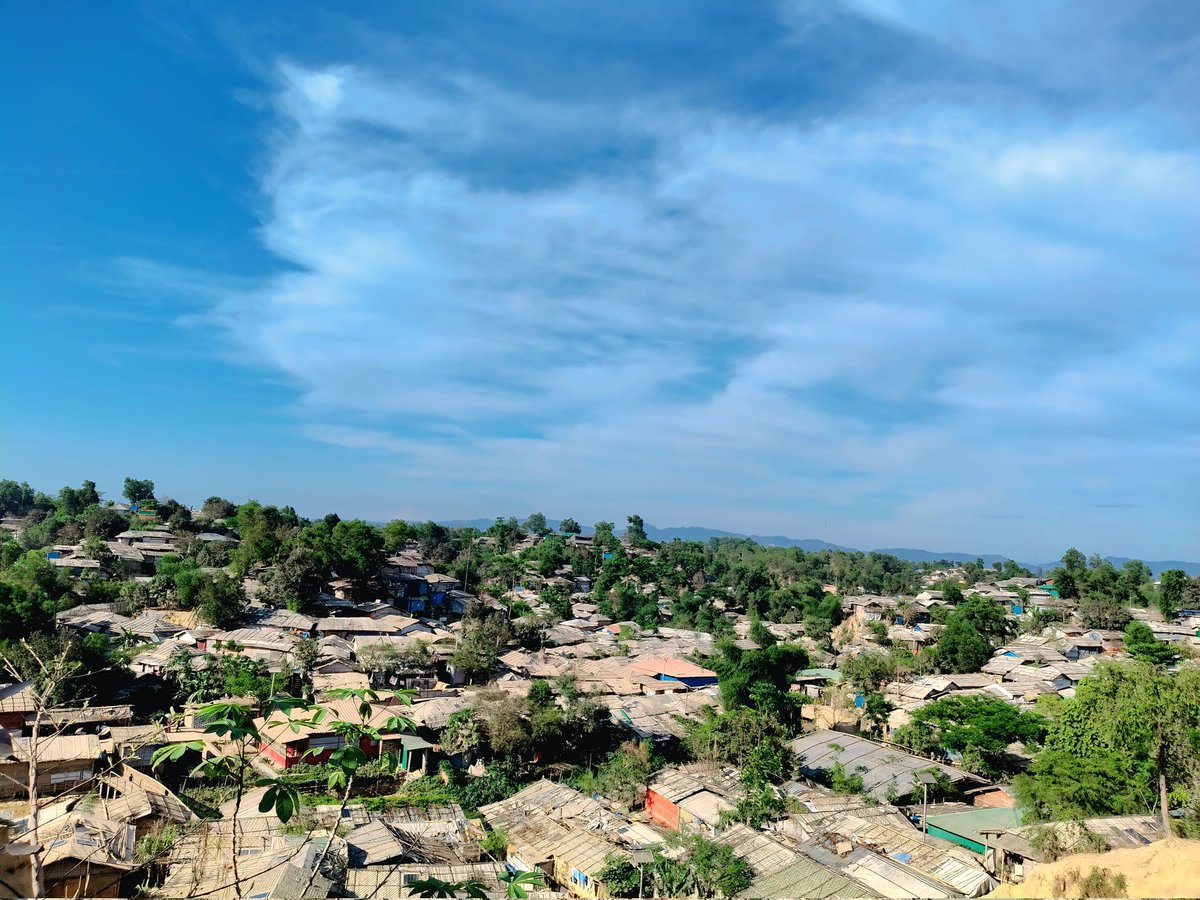 RoAnisHlaMyint's tweet photo. Recent view of #Rohingya refugee camps,
#rohingyarefugee #campview #streetphotography #streetart #documentaryphotography #storytelling #photography https://t.co/Eigv1q2xzA
