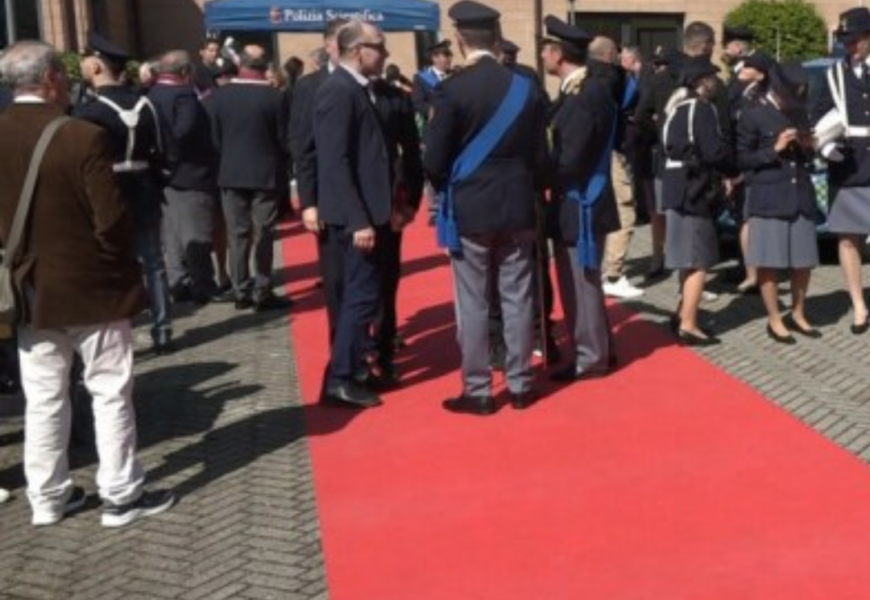 anfdilucca's tweet photo. A #Lucca i 173 anni della #PoliziaDiStato: premi ad agenti e cittadini, nuovo logo per il Commissariato di #Viareggio e laboratori per gli studenti. Sicurezza, territorio e comunità protagonisti dell’evento.

#ForzeDellOrdine #Sicurezza #EventiLucca
https://t.co/RkdkJoMnpg https://t.co/jTpaiNy74f