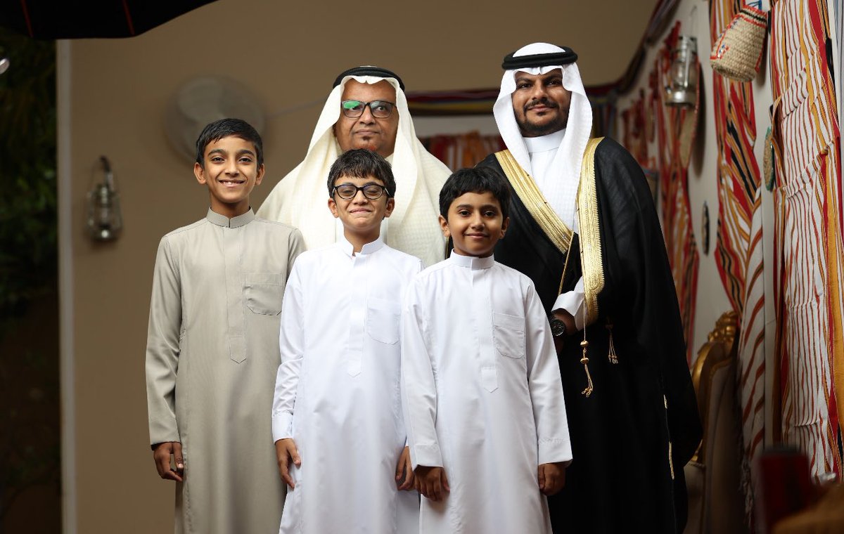 MBak21's tweet photo. الحمدلله الذي بنعمته تتم الصالحات، وبفضله تُبلغ الغايات، تم عقد قراني الأسبوع الماضي وكان العيد فرحتين، أدام الله الأفراح والسرور
والحمدلله حمدًا كثيرًا طيبا مباركا فيه. https://t.co/jCzopuksrB