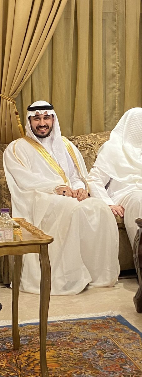 Gdoori97's tweet photo. 10/04/2025 ❤️💍

( وَمِنْ آيَاتِهِ أَنْ خَلَقَ لَكُم مِّنْ أَنفُسِكُمْ أَزْوَاجًا)

الْحَمْدللَّهِ الَّذِي تَتِمُّ بِنِعْمَتِهِ الصَّالِحَات 
تَمَّ بِحَمْدِ اللَّهِ وَ فَضْلِهِ عَقْدُ قِرَانِي 
عَلَى مَنْ اخْتَارَهَا اللَّهُ لِقَلْبِي وَ سَكَنَتْ بِهَا رُوحِي https://t.co/cqu4sXxKVc