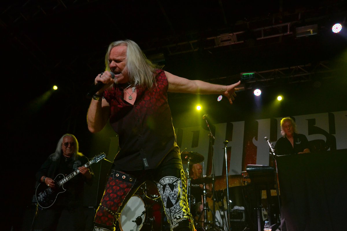 MarcioGrings's tweet photo. Saiba como foi o show do Uriah Heep em Porto Alegre. Segue review com fotos de Rafael Cony https://t.co/knhJvtrxch https://t.co/6xkK1vnizG