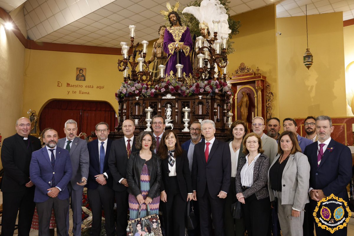 Hdad. Pino Montano (@hdadpinomontano) on Twitter photo ¡Recibimos la visita de <a href="/dsapsevilla/">DSAP Sevilla</a>, Sr. Delegado Territorial de Salud en Sevilla, 061 y centros de salud de nuestro barrio de Pino Montano! #PinoMontano25
Gracias por acompañarnos en el día de hoy y por la gran labor de realizáis cada día por el bienestar de las personas. ¡Recibimos la visita de <a href="/dsapsevilla/">DSAP Sevilla</a>, Sr. Delegado Territorial de Salud en Sevilla, 061 y centros de salud de nuestro barrio de Pino Montano! #PinoMontano25
Gracias por acompañarnos en el día de hoy y por la gran labor de realizáis cada día por el bienestar de las personas.