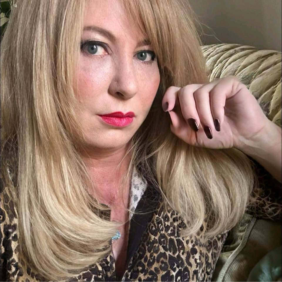 Excellent Friday to you and a good start to the weekend 😘💞