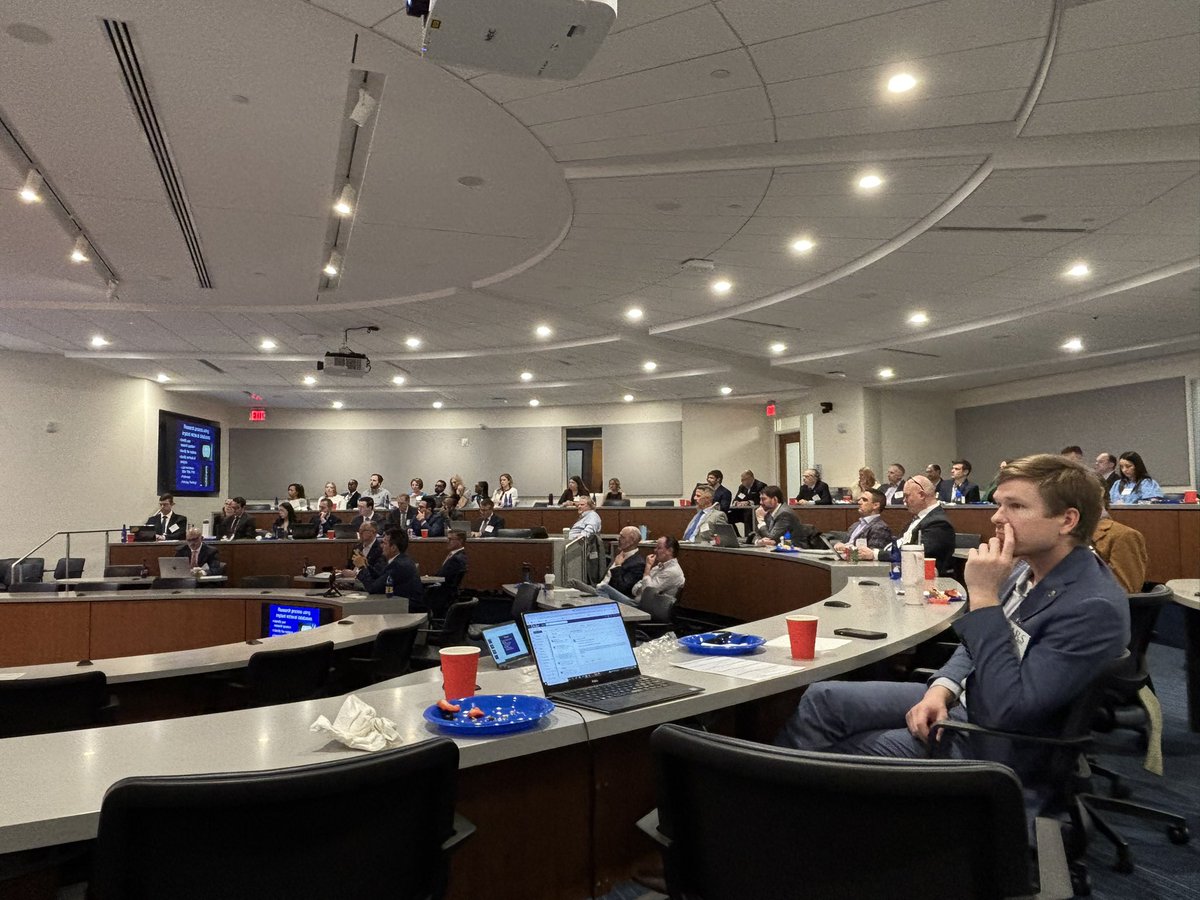Duke Orthopaedics (@dukeortho) on Twitter photo #EBARS 2025 off to a stellar start with keynote speaker, Doug Padgett, MD, @hspecialsurgery discussing his work to improve the safety and efficacy of orthopaedic reconstruction surgical procedures. <a href="/M_BolognesiMD/">Michael P. Bolognesi</a> #EBARS 2025 off to a stellar start with keynote speaker, Doug Padgett, MD, @hspecialsurgery discussing his work to improve the safety and efficacy of orthopaedic reconstruction surgical procedures. <a href="/M_BolognesiMD/">Michael P. Bolognesi</a>