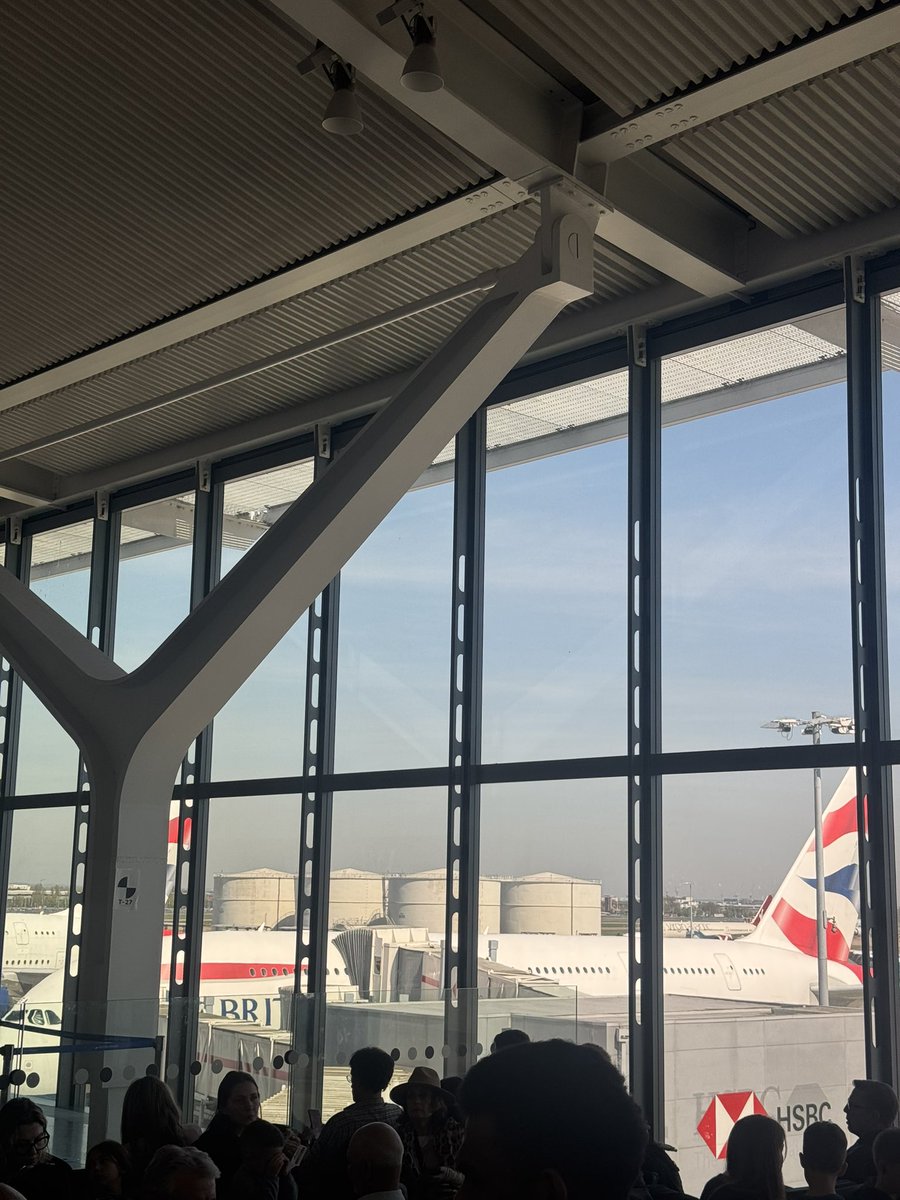 Wor_Neil's tweet photo. Next stop LAX on #BA269 from LHR on an A380, upper Deck https://t.co/GBwtCa3jF8