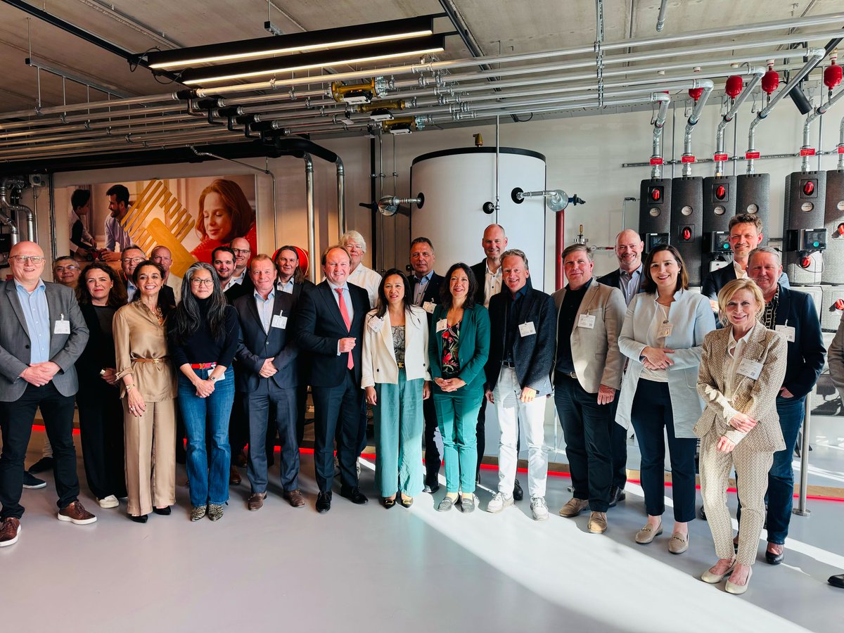 Heerlijke avond 'in business' met de Mayors League of Entrepreneurs bij Aalberts hydronic flow control. Over ondernemerschap, duurzaamheid en techniek. En over samen optrekken in Almere.