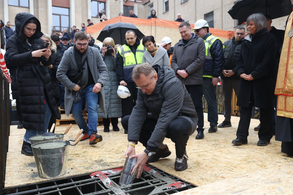 CPMALithuania's tweet photo. Key stage in the reconstruction of the UNBROKEN rehabilitation center in Brukhovychi. 🇺🇦 Today was placed a symbolic time capsule. 
 #CPVA #LTAid #StandWithUkraine #Unbroken https://t.co/L9Mr5ugkfI