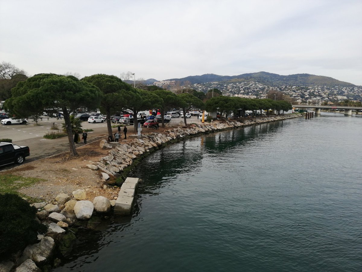 Rogowiczfreder1's tweet photo. Quelques mois bord rivière #laSiagne #Mandelieu d'extractions individuelles à la 🤏 de chaque #mégotsdeclops #cigarettebutts avant #Méditerranée #cleanbeach
🔄 #litter recyclable
Tout ça dans #baiedeCannes 😱
Nous sommes TOUS la solution, se baisser agir 🪄🗑️ une fois, essayez✨ https://t.co/TYO1FoK0Aa