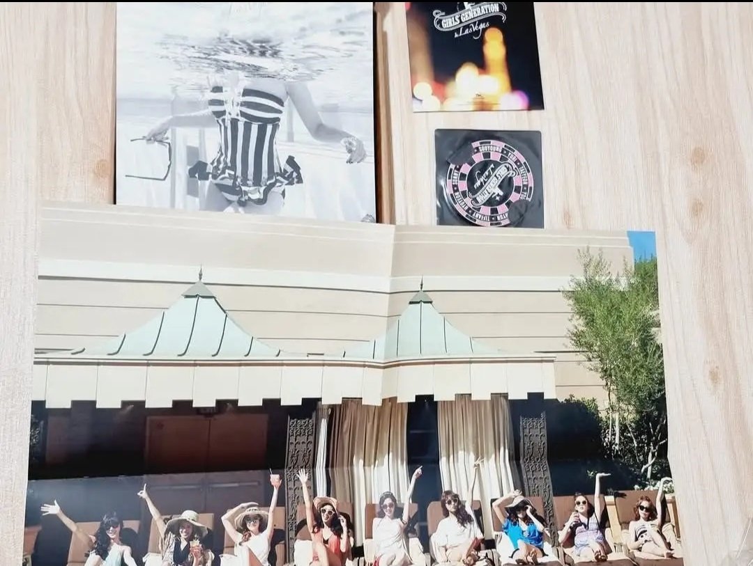 wanchoooo's tweet photo. pls help rt! 🇵🇭

SNSD Girls' Generation 소녀시대 in Las Vegas Photobook - P800

Complete inclusions, unsealed

rfs: decluttering

mop: payo, bdo, bpi, ub, gcash
mod: j&amp;t

#girlsgeneration #소녀시대 https://t.co/CVqFgYny9K