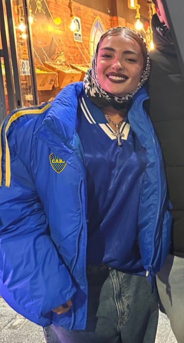 gayreche's tweet photo. asustá a tu española boluda de confianza! https://t.co/EDgwUehznm
