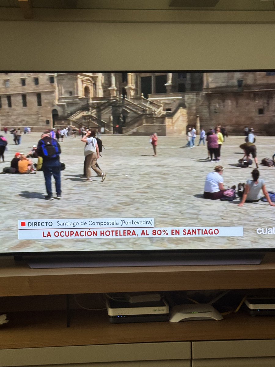 yaaiza7's tweet photo. Hola @noticias_cuatro Santiago de Compostela está en A Coruña, no en Pontevedra. De nada 😊 https://t.co/8t9VChK1li