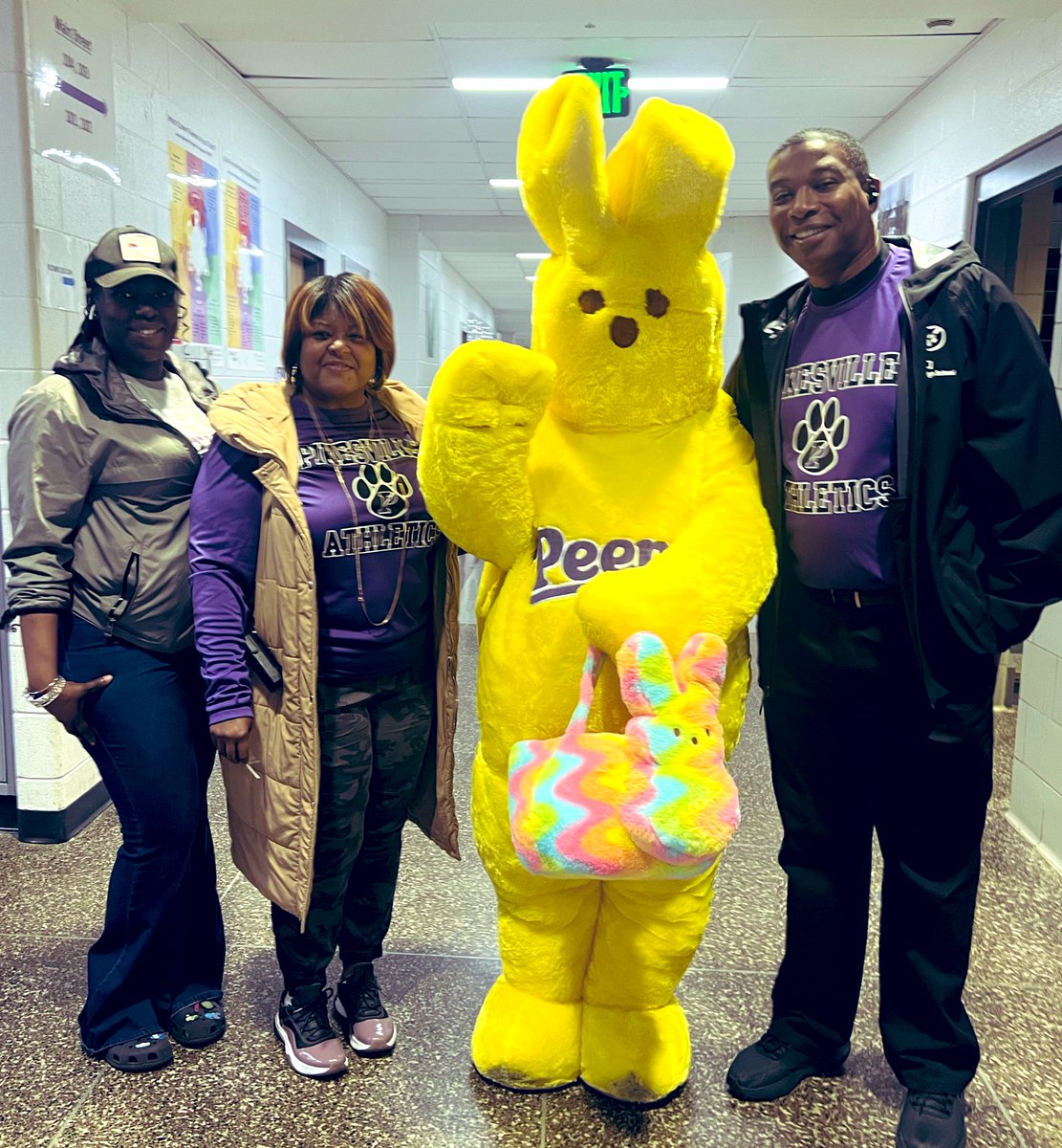 Happy almost spring break, from our Peeps to yours! 😎💜<a href="/AFranklinBCPS/">April Franklin</a>