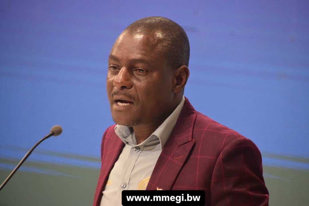 MmegiOnline's tweet photo. Botswana eyes hosting Diamond League

"We have already opened books with World Athletics to host a Diamond League as we are a diamond country," Glody Dube speaking on his aspirations

#GoldenGrandPrix #Botswana #Athletics https://t.co/akHQVgSX8A