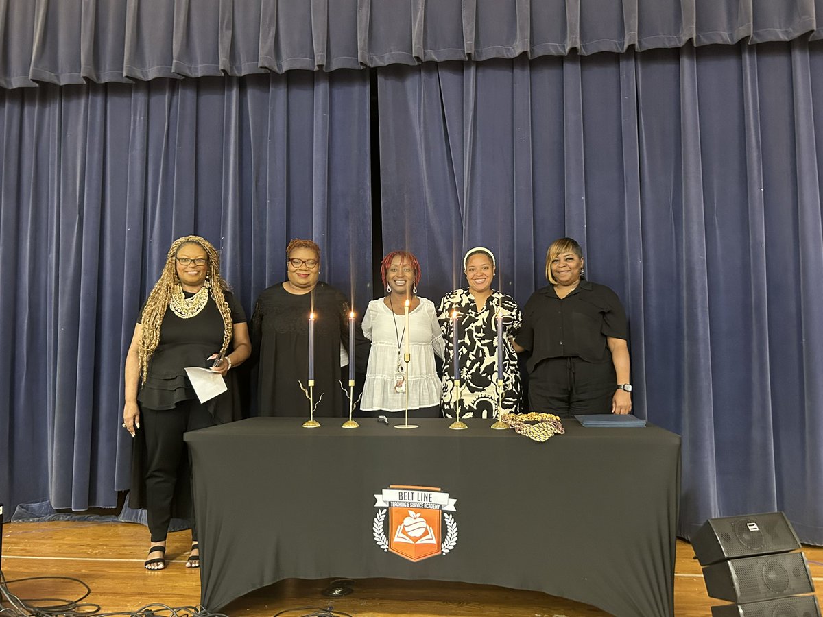 Ashlee’ B. Kimbrough (@ashbkimbrough) on Twitter photo Congratulations to our <a href="/BLELancaster/">Belt Line Elementary</a> 2025 National Elementary Honor Society Inductees! You all are truly the Best and Brightest! ✨
#WatchUsWork #DreamBelieveRoar Congratulations to our <a href="/BLELancaster/">Belt Line Elementary</a> 2025 National Elementary Honor Society Inductees! You all are truly the Best and Brightest! ✨
#WatchUsWork #DreamBelieveRoar