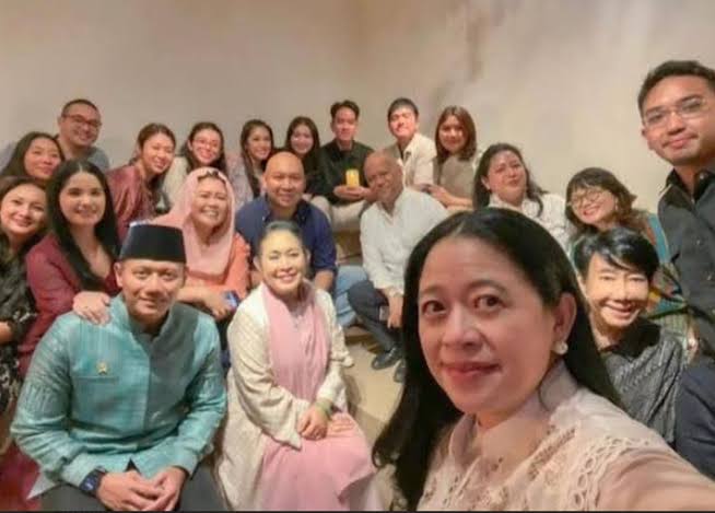 Sampai di titik ini , Megawati tidak pernah Menggruduk KPK atau pengadilan seperti sesumbarnya.
Harusnya anak2 Online Hasto Sadar, bahwa Mr Diare sebenarnya sudah dibuang oleh Megawati 
.
.
.
JKW : Hasto No , Puan Yes!
Mega: Okehh!!
JKW : Gimana biar skenario ini mulus?
Mega: