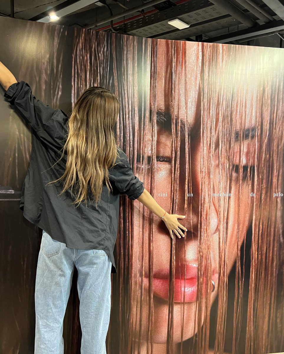 un año de mechón de pelo <a href="/TiniStoessel/">tini</a>, un álbum que nos acompañó y salvó a muchos🤎