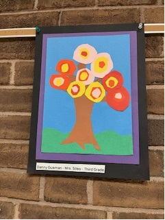 PCFine_PerfArts's tweet photo. Thank you Mrs. Perri and KSS students for brightening our Central Hall! Your art work is amazing! @PortChSchools @PortChesterUFSD https://t.co/iHwNfUp09T