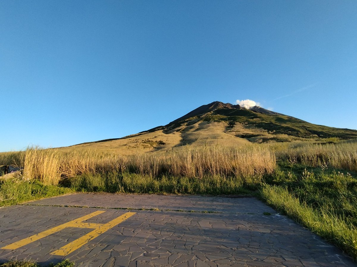 PhotoStromboli's tweet photo. I paesaggi dell' isola di #Stromboli, Isole #Eolie. https://t.co/odwrqewaZg
