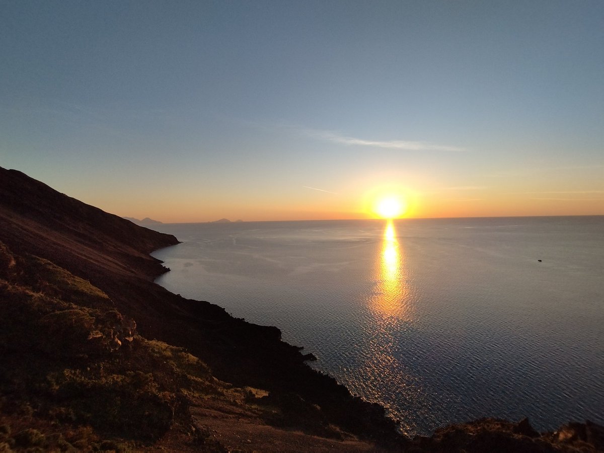 PhotoStromboli's tweet photo. I paesaggi dell' isola di #Stromboli, Isole #Eolie. https://t.co/odwrqewaZg