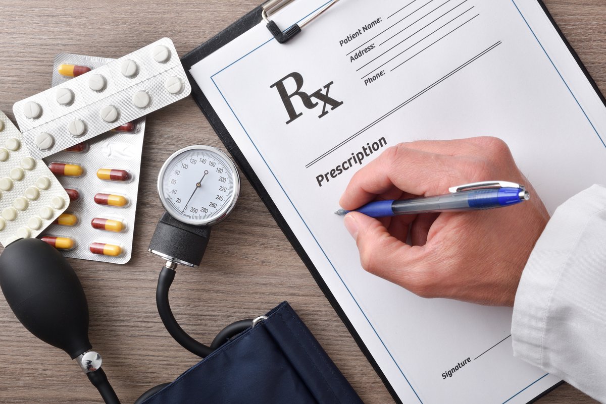 UEAPharmacy's tweet photo. UEA produces England's most decorated early career pharmacists https://t.co/DXIRyLUxgp #ueascience #independentprescribing @HKinseyPharm @lou85_lindy @jenniferkhannah @uniofeastanglia https://t.co/OtYbKbBXEt