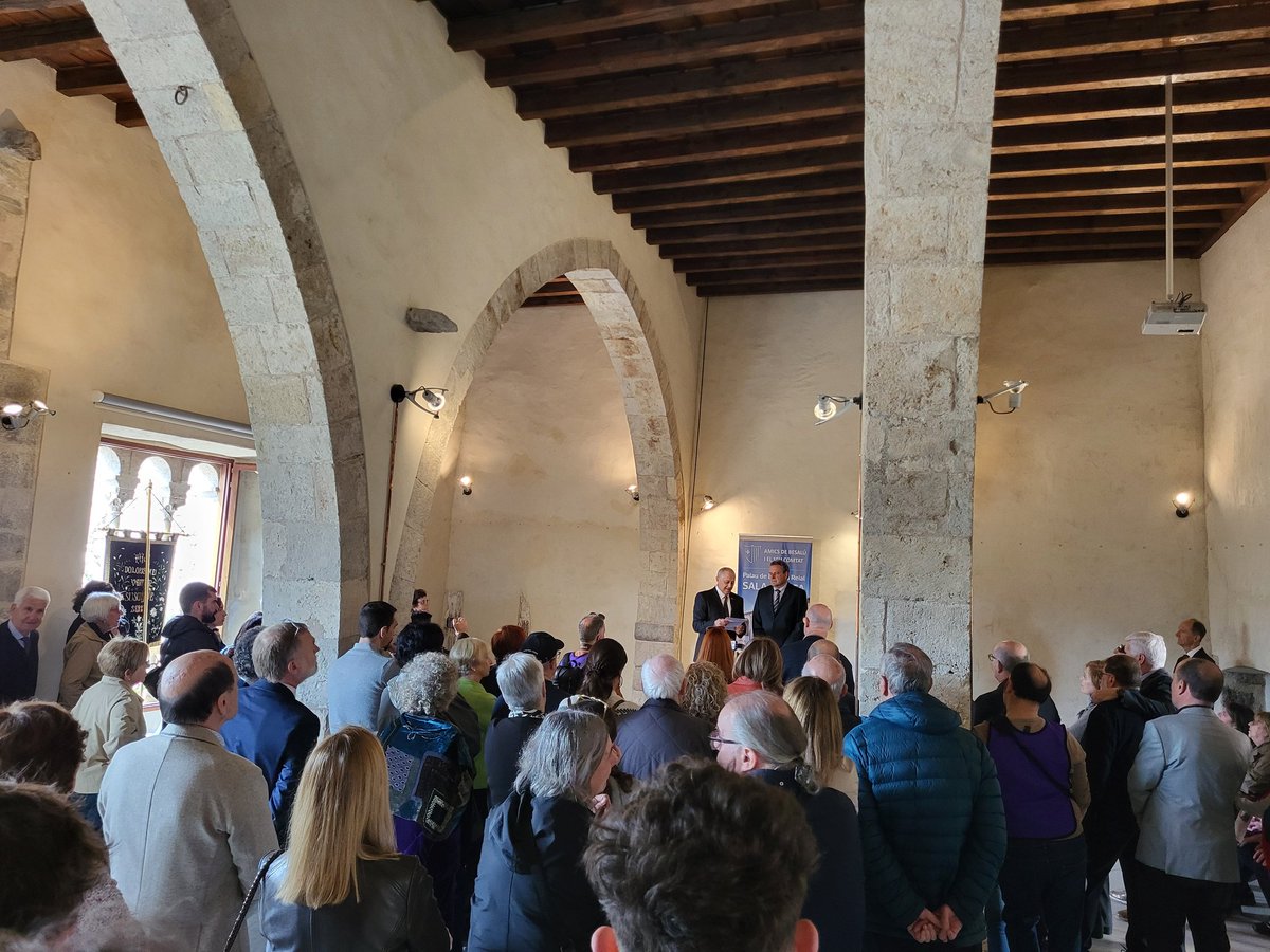 Avui #Besalú està de Festa!!
#ElsDolors #Festa #Tradició
<a href="/Aj_Besalu/">Ajuntament de Besalú</a> @dolorsdebesalu
<a href="/bisbatgirona/">Bisbat de Girona ⛪️</a> <a href="/cultpopular_cat/">Cultura Popular</a>