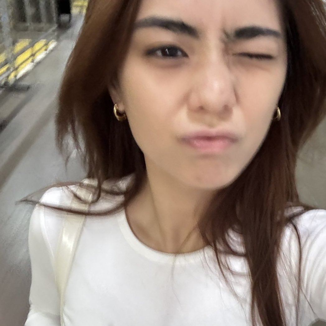 yshì tweet media