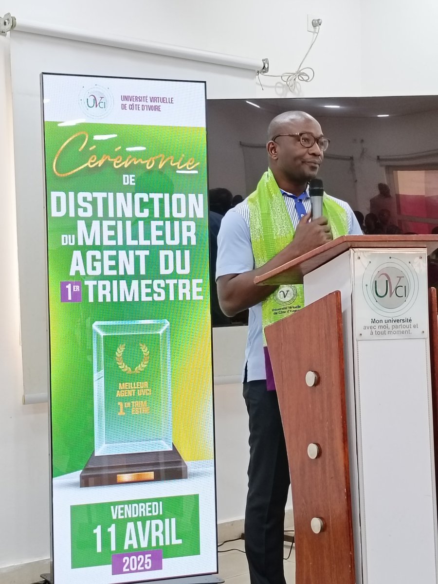 loboclem's tweet photo. Le mérite est célébré à l'Université Virtuelle de Côte d'Ivoire #UVCI. Le meilleur agent du Trimestre 1 de l'année 2025 est célébré. Son nom, Dr Coulibaly Yadoho Noël, Chef de Service Pédagogie.
@MIANSEH @uvciv , @mesrsci https://t.co/gYRjKBXONO