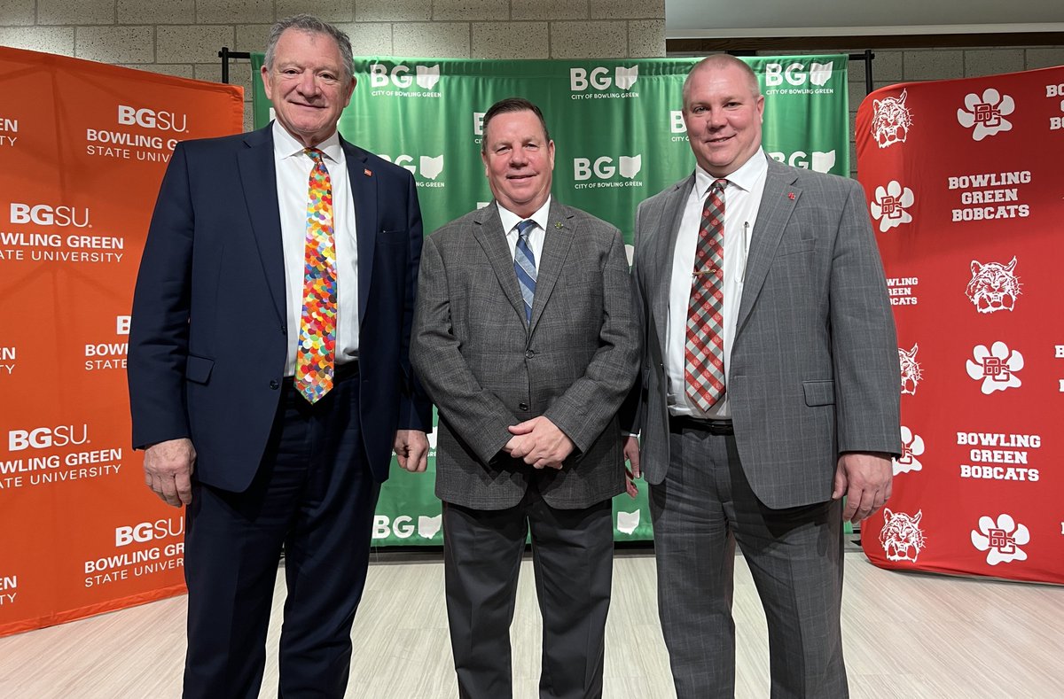 bg_mayor's tweet photo. Thank you for joining me for the State of the City.  Let's be persistent in our efforts to work together to advance this vibrant and authentic town.  If you were unable to attend, listen to a recording here: https://t.co/tdpjrqIeGY courtesy of Clint Corpe and The Morning Show BG. https://t.co/QjhvpchqGI