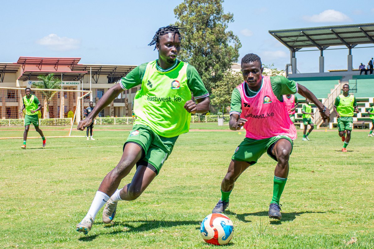 Harambee__Stars's tweet photo. The #RisingStars putting in the yards! 💪 https://t.co/IX08Y3nsvU