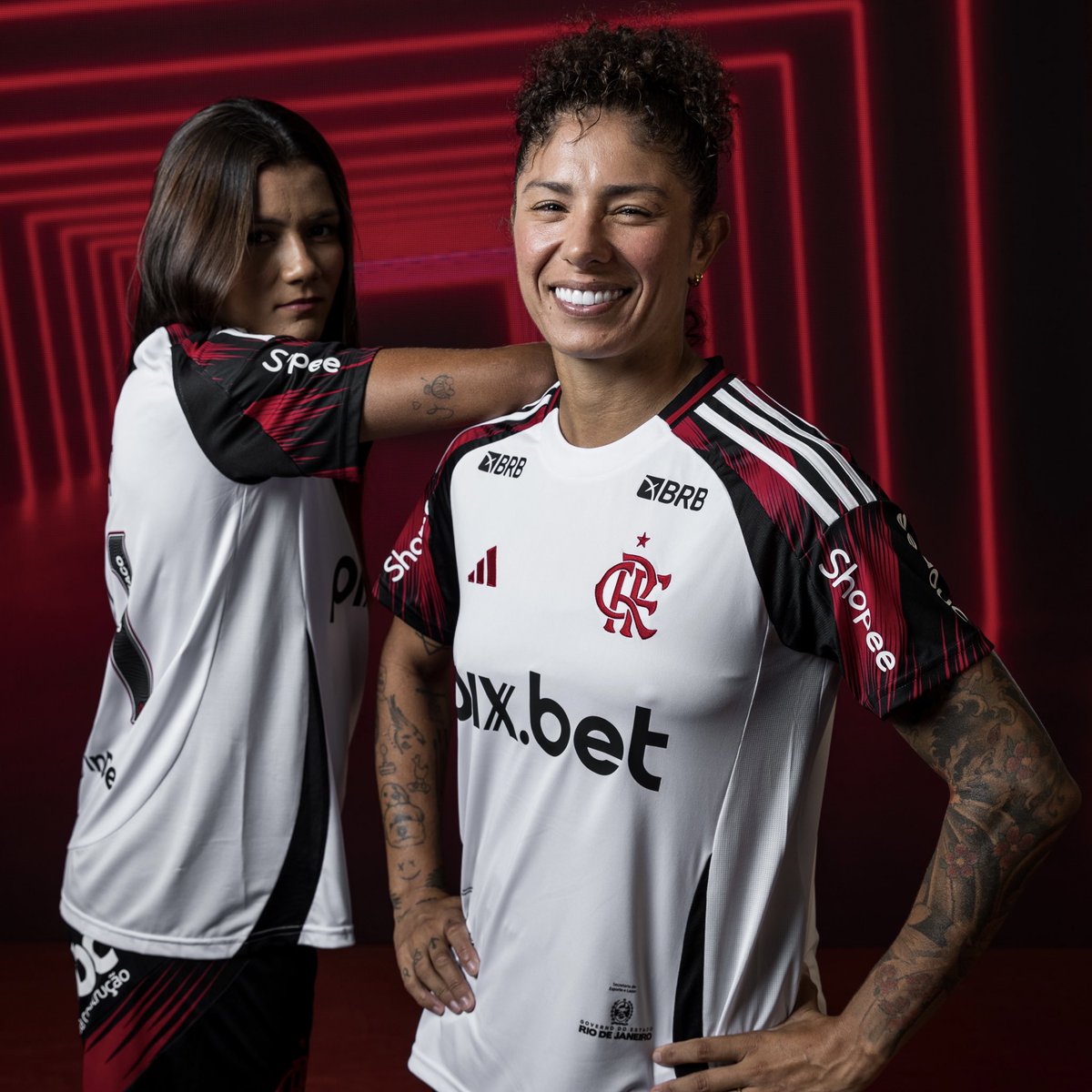 proudly Clube de Regatas do Flamengo 🔴⚫️
we don’t just make history, we are history.
 
away kit just dropped. 🔗

orgulhosamente Clube de Regatas do Flamengo 🔴⚫️ a gente não só faz história, a gente é a história.
 
o novo Manto 2 já está disponível. 🔗