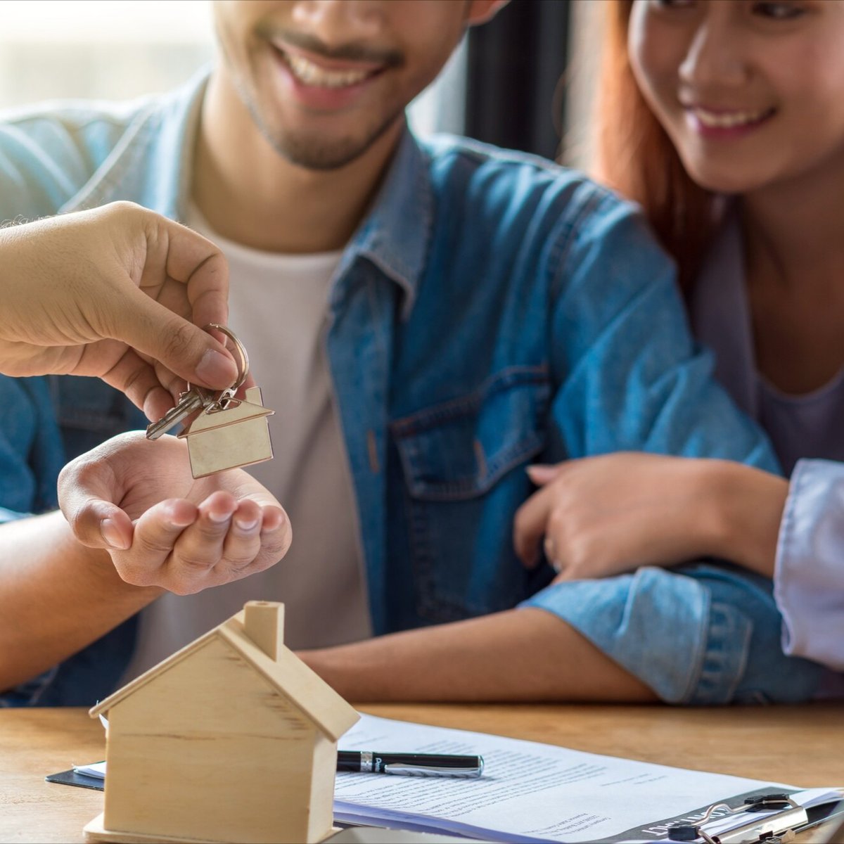 💷 First-time buyer? Wondering how much deposit you need for a house? 

✅ Min deposit: 5% (e.g. £10K for a £200K home)
💡 10%+ gets better mortgage rates
🔍 Budget for fees &amp; moving costs too

Need help? We’ll guide you. 📩

#FirstTimeBuyer #MortgageTips #UKProperty