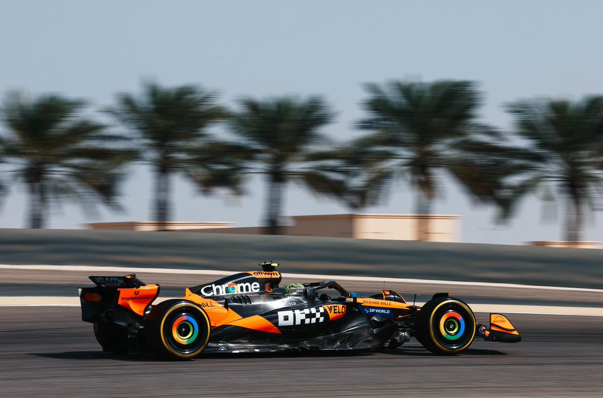 diznoboletimque's tweet photo. TL1 no Bahrein 🇧🇭
Lando Norris lidera a primeira sessão com 1m33s204!
Gasly e Hamilton completam o Top 3.
Destaque para os brasileiros: Bortoleto (P11) e Drugovich (P16).
Sessão marcada pela presença dos novatos na pista! 🔥
#F1 #BahrainGP #BoletimDoPaddock https://t.co/ZvzKKVUOo4