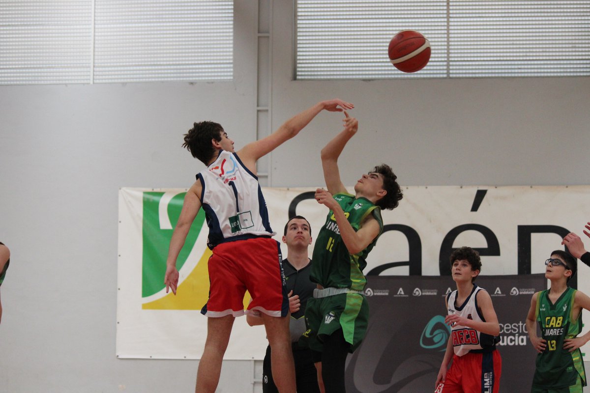 FABJaen's tweet photo. J2 de la 🏆 #FaseFinalIMJaén2025

📆1️⃣1️⃣ de abril⛹️‍♂️
⏳1º Periodo
🏀Pavimentaciones Morales @jaen_cbcantera 1⃣1⃣🆚1⃣9⃣ The Cultural English Centre @CABLinares
  
🏟️ Pabellón Municipal
📍@aytoandujar

#BaloncestoAndalucía
#SomosElSur https://t.co/P8rtt4AhpU