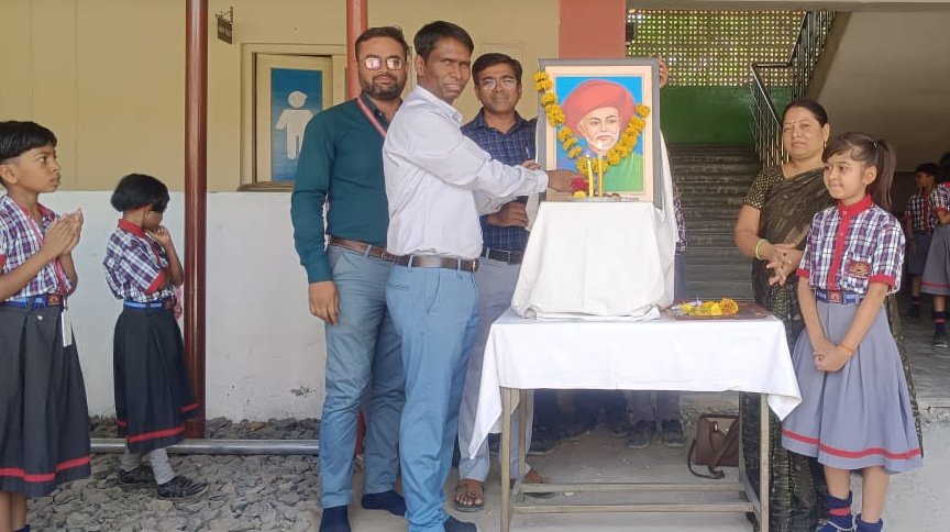 PriyatamPrimary's tweet photo. "Today, our school proudly celebrated Mahatma Jyotiba Phule Jayanti — honoring the pioneer of social reform and education. His legacy inspires us to build a more equal and enlightened society. #PhuleJayanti #SocialReformer #EducationForAll https://t.co/BMqK6km5ht