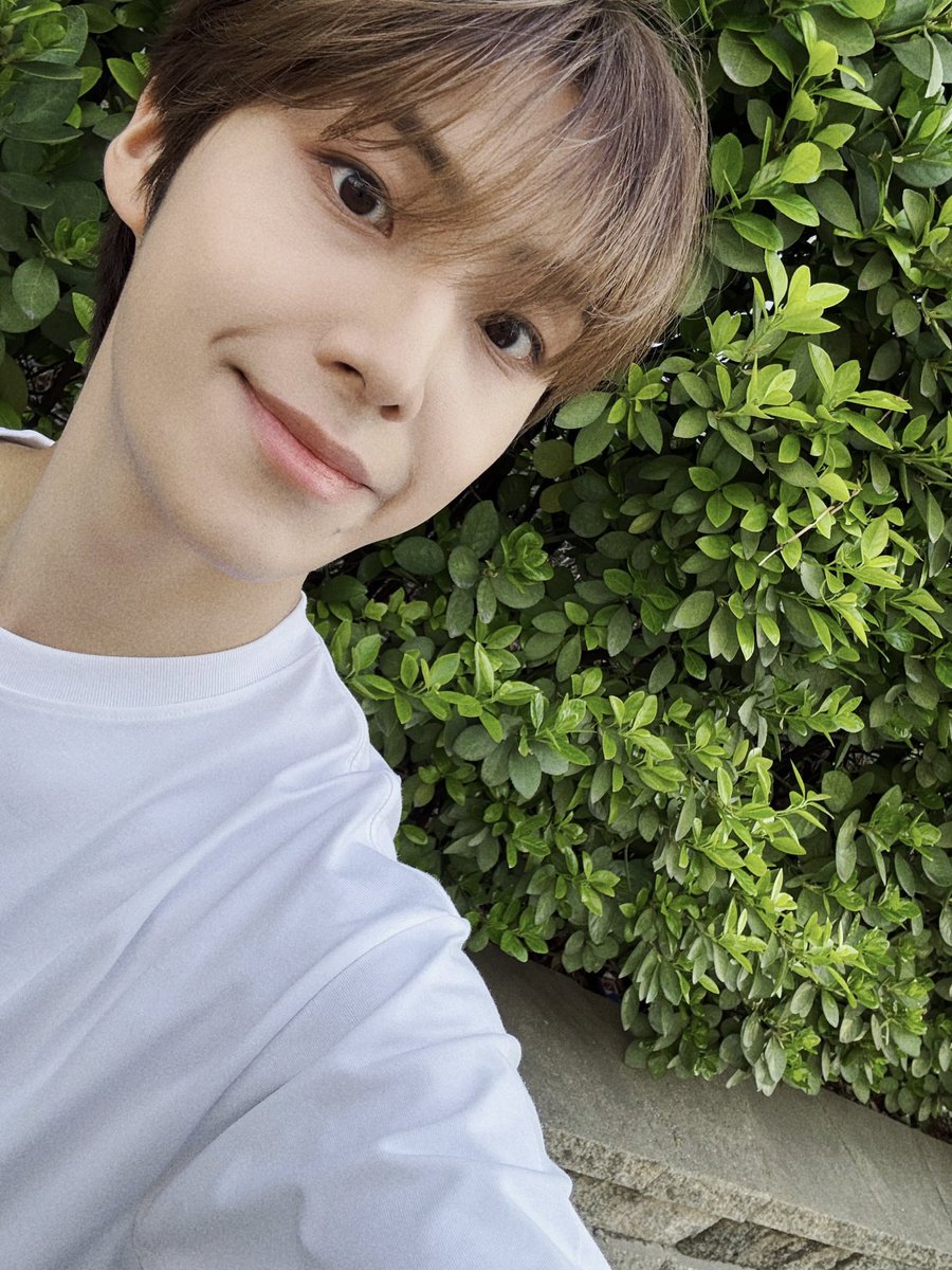 Have a good weekend 🪴

#은상 #EUNSANG