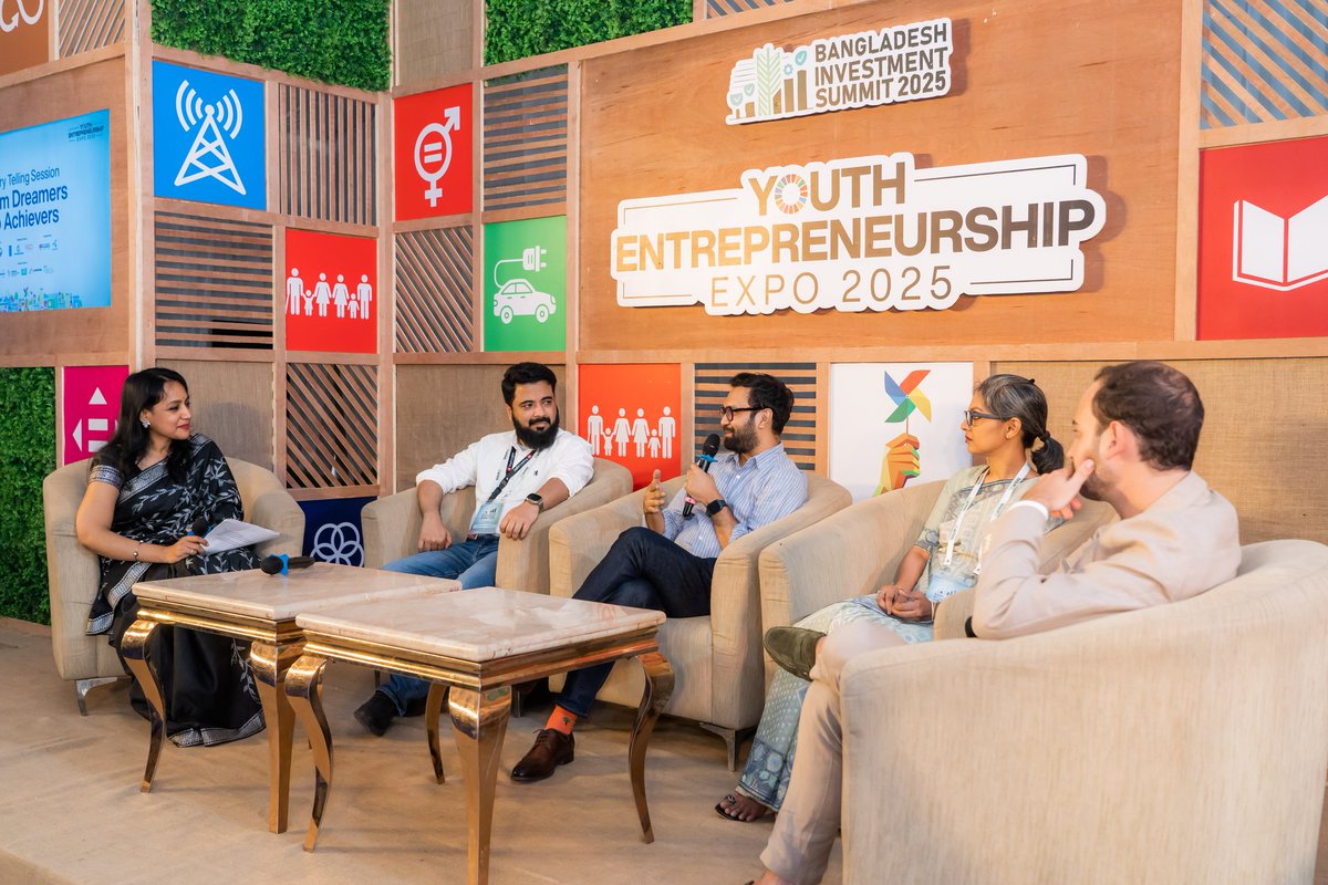 UNDP_BD's tweet photo. Moments from the #InvestmentSummit that inspired 🇧🇩! The Youth Entrepreneurship Expo, powered by @FuturenationBD and supported by @UNDP & @Grameenphone, showcased the power of ideas, innovation, and ambition. The future of #Bangladesh is bright! 
Explore: https://t.co/12dcZiEhe8
#UNDPBangladesh #UNDPBD #InvestBangladesh
