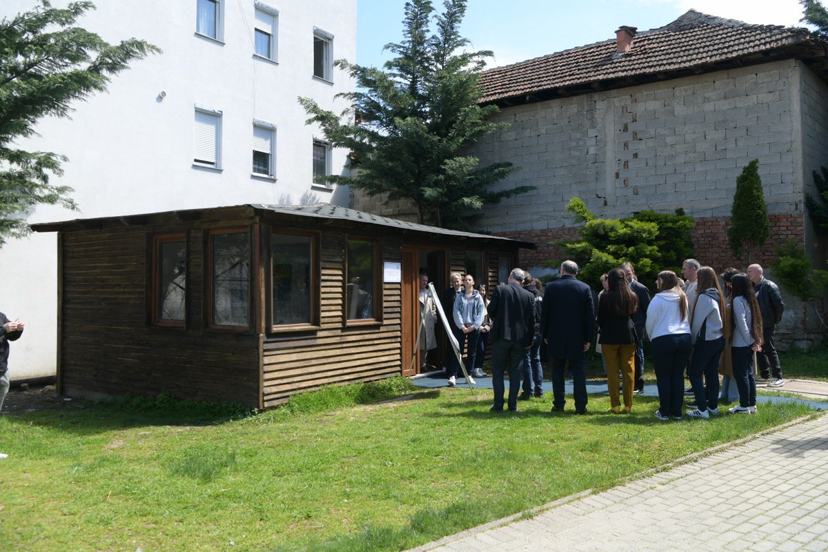 In #Prizren, young people had the chance to engage with 🇦🇹 Ambassador <a href="/schnetzergeorg/">Georg Schnetzer</a>, sharing how, they’ve turned ideas into action—from outdoor classrooms to greener schoolyards. A powerful stories of youth-led change! 🚀🌱 #UPSHIFT