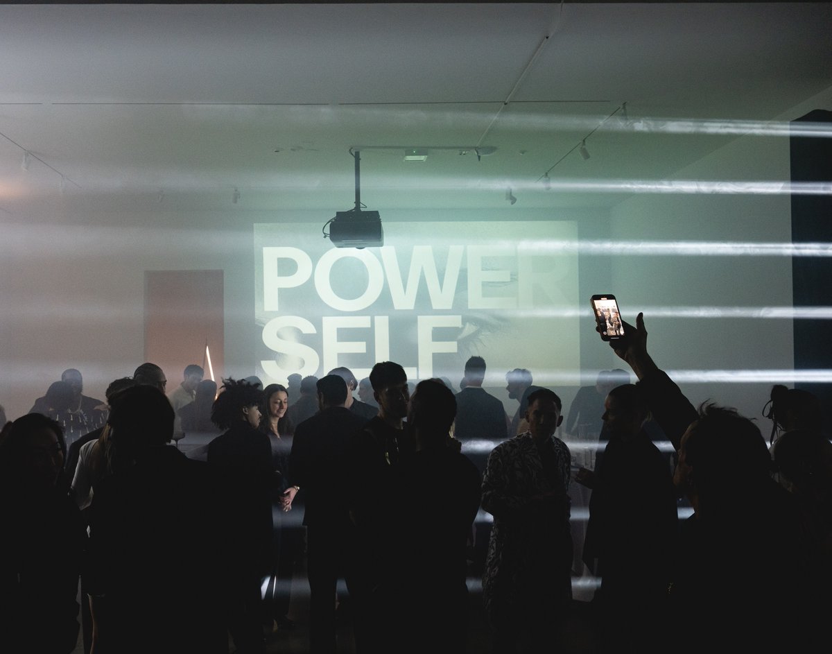 O2Eventworks's tweet image. And finally, the 3D light wall. Installed to define the space, this dramatic feature was created using beam lighting and haze. The beams of light sliced through the air, forming natural separation and elevating the atmosphere with bold visual impact.

#EventLighting #BeamWall