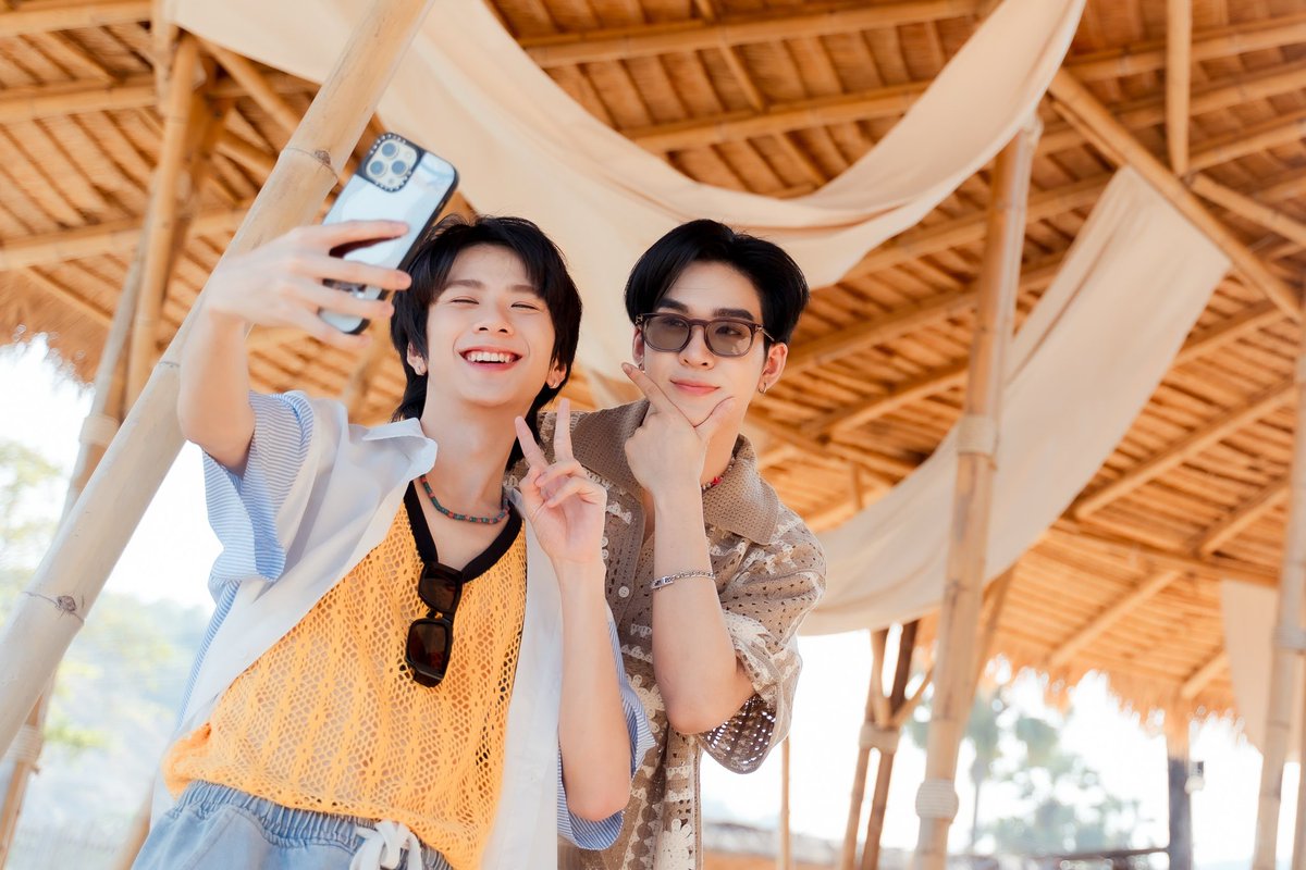 ดูกันจบรึยังคะ? ทุกคนรู้สึกยังไงกันบ้าง ส่งอีโมจิบรรยายความรู้สึกตอนดูมาบอกกันหน่อย ส่วนแอดฟินมาก ตอนดูคือ 🤭😳😍 รู้กัน!

ใครที่ยังไม่ได้ดู “ถิ่นพี่หนูชอบ” EP.1 บอกเลย ห้ามพลาด! https://t.co/l56UHJ2zV2 ​
​
#SansirixAuauSave #แสนสิริถิ่นพี่หนูชอบ #อู่อู๋เซฟ #LookAround #Auautnp #savewrg #AuauSave #Sansiri #domunditv
