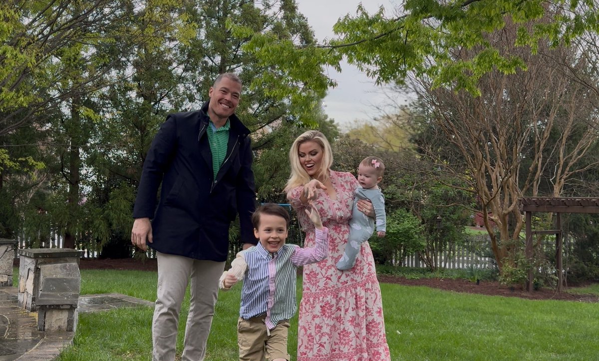 Justin Bour tweet media