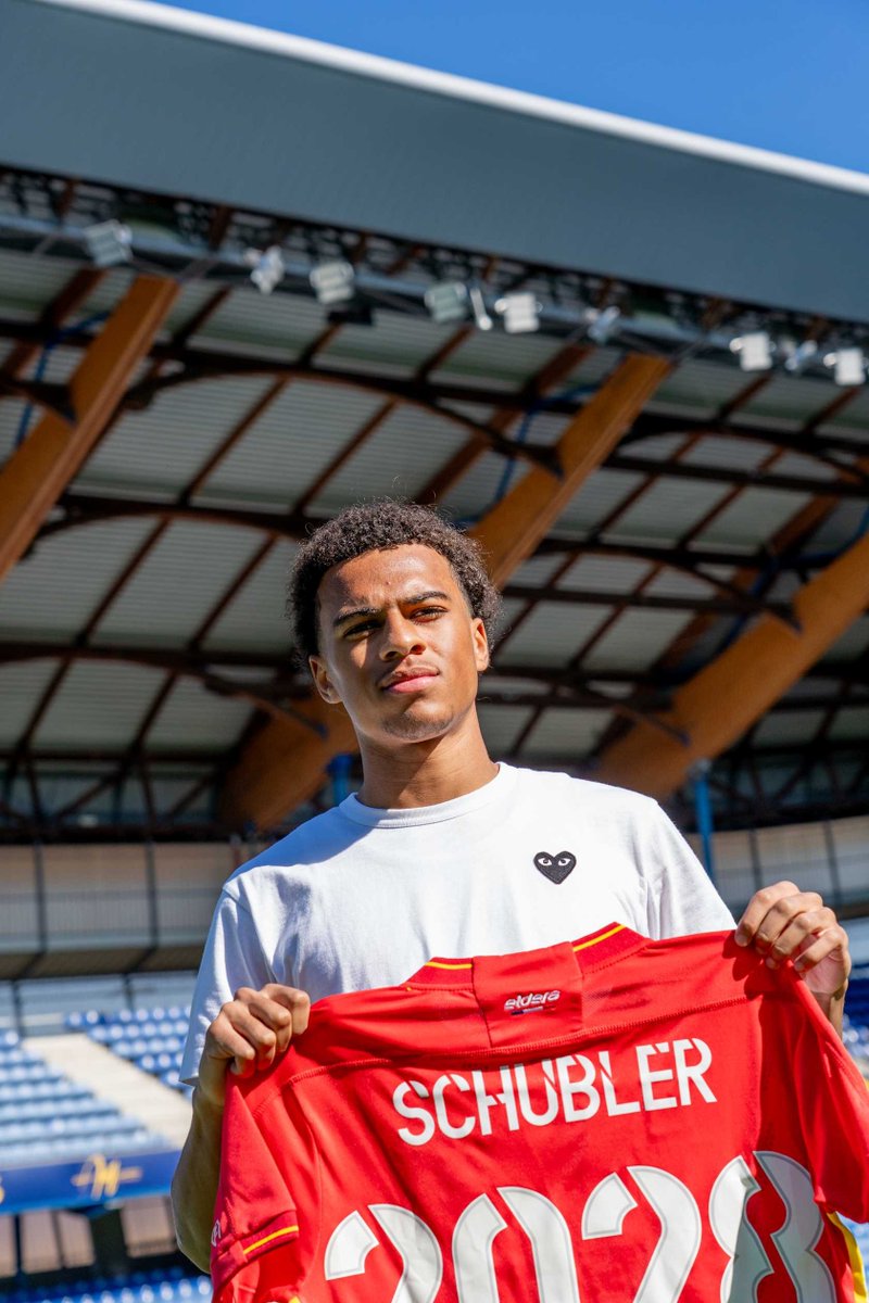 FCSM_officiel's tweet photo. 𝘕𝘰𝘮 : Matthis Schübler-Lecart
𝘗𝘰𝘴𝘵𝘦 : Gardien
𝘈𝘨𝘦 : 18 ans
𝘛𝘢𝘪𝘭𝘭𝘦 : 1m85
𝘗𝘪𝘦𝘥 : Droit

#MadeInSeloncourt https://t.co/jreWrAcXsG