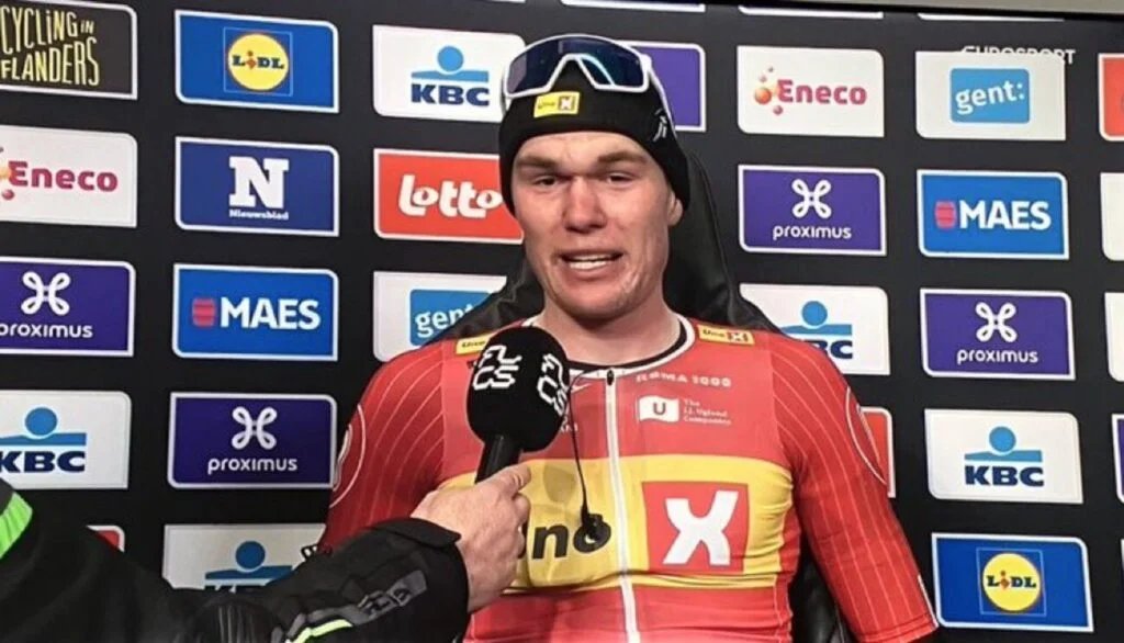 LRoisDuPeloton's tweet photo. Uno-X Mobility pour #ParisRoubaix
🟡WÆRENSKJOLD Søren, 9e en 2024 1er #ohn25
🔴ABRAHAMSEN Jonas
🟡KRISTOFF Alexander, 9e en 2013 10e en 2015
🔴HOELGAARD Markus
🟡BLUME LEVY William
🔴RESELL Erik Nordsæter
🟡TILLER Rasmus https://t.co/hzFk3xVIka