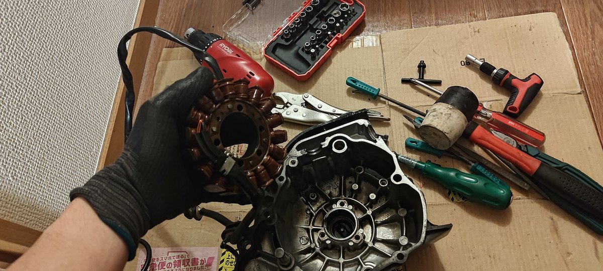 MetaCy_106's tweet photo. ステーターコイル救出。(これ以上バイク詳しくなっていってもしゃーないって、、、、) https://t.co/UxLDJJaj8E